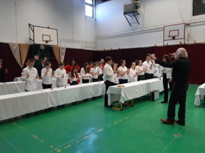 Karolyut_202504_csengettyu_3