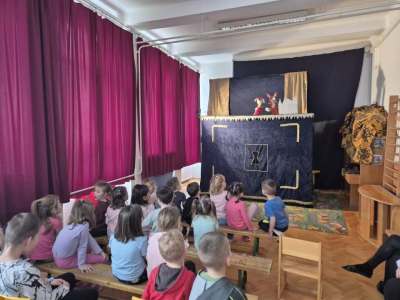 Gagarinut_202503_babszinhaz2