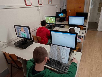 Szelesut_20250328_Digitalis_Temahet_10