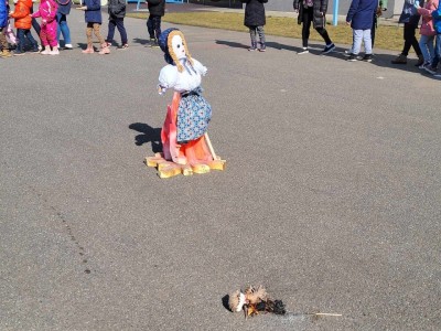 Szelesut_20250304_kiszebabegetes_1241