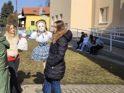 Szelesut_20250304_kiszebabegetes_1249